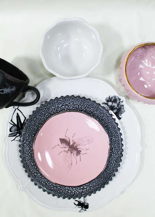 Vajilla taxidermia rosa (precio por puesto). Vajillas en porcelana hechas a  Mano.